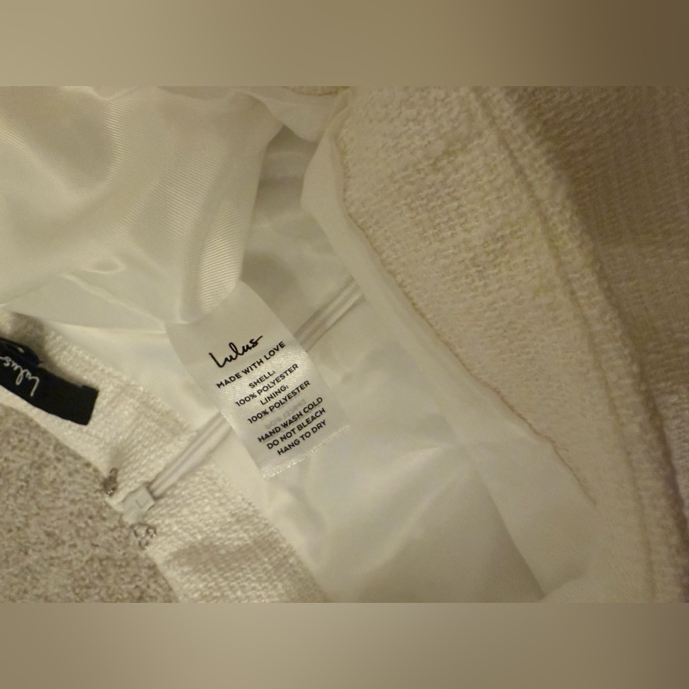 Lulu's Women's White Tweed Shorts - Picture 3 of 5